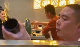 干洗衣服视频在线观看,在线观看干洗技巧与步骤